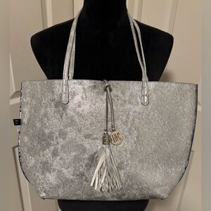 NWT INC Silver Tote